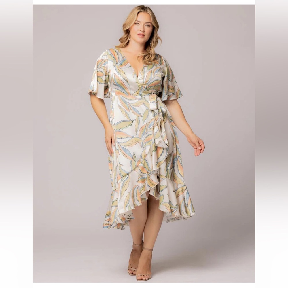NWT Kiyonna Wrap Dress with Pastel Leaf Print